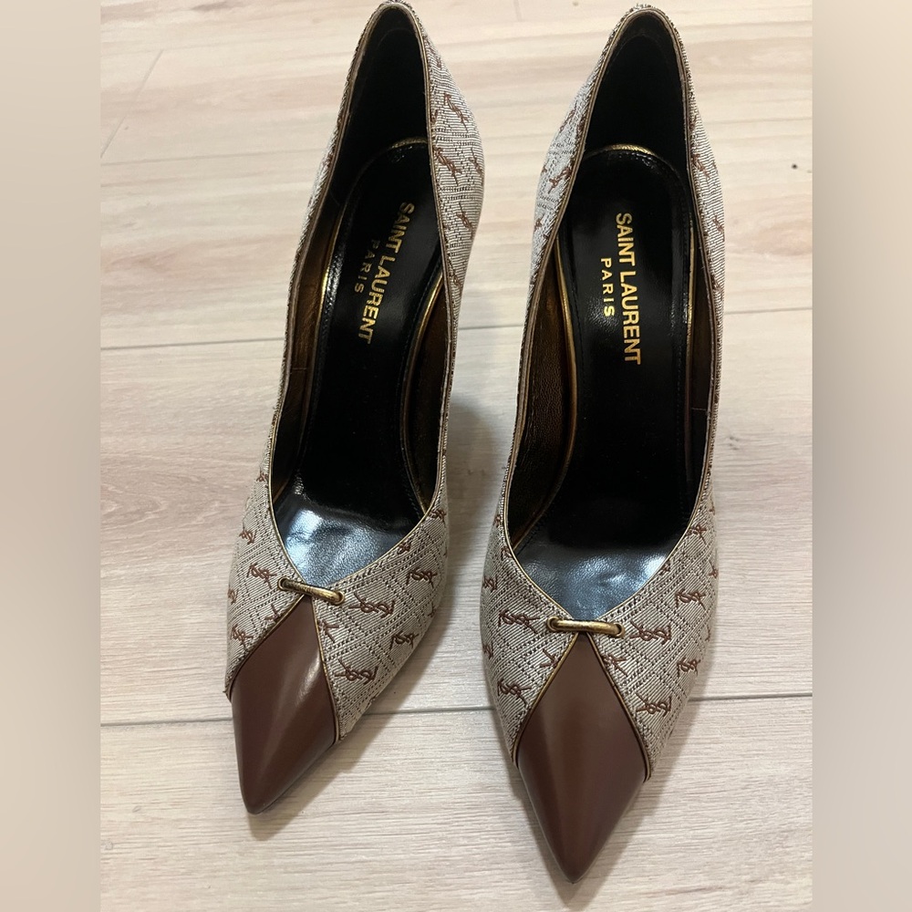 YSL yves Saint Laurent authentic monogram pumps size 7 jacquard Lola pumps